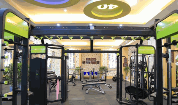 闪亮健身俱乐部